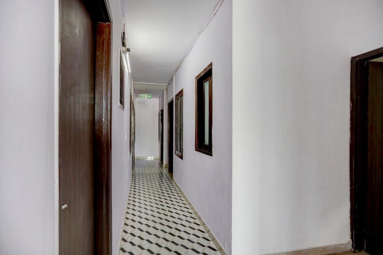 Hotel O Blissbourn Nueva Delhi Exterior foto