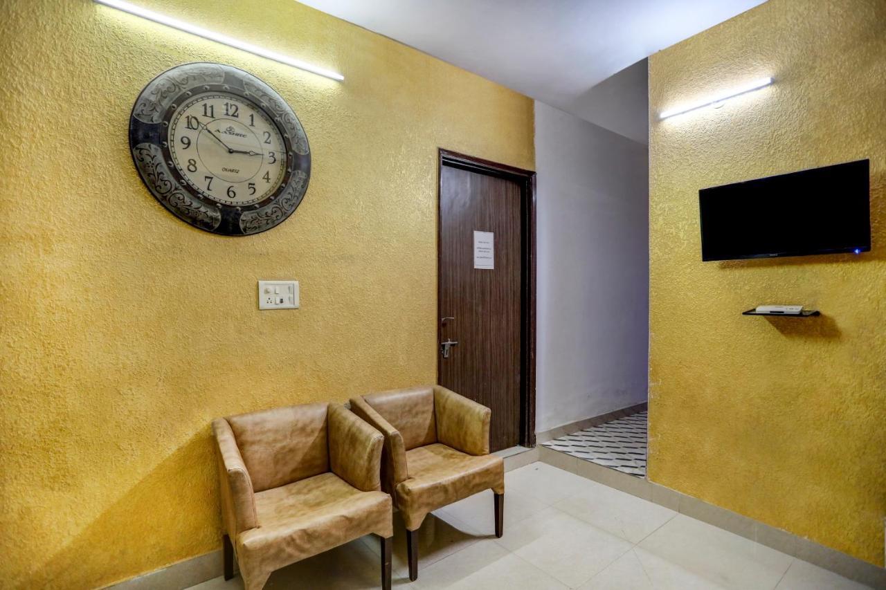 Hotel O Blissbourn Nueva Delhi Exterior foto