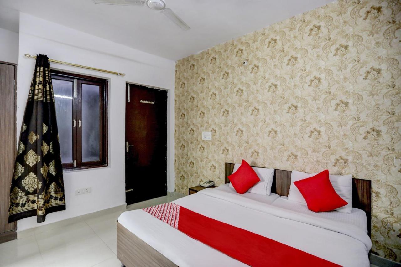 Hotel O Blissbourn Nueva Delhi Exterior foto